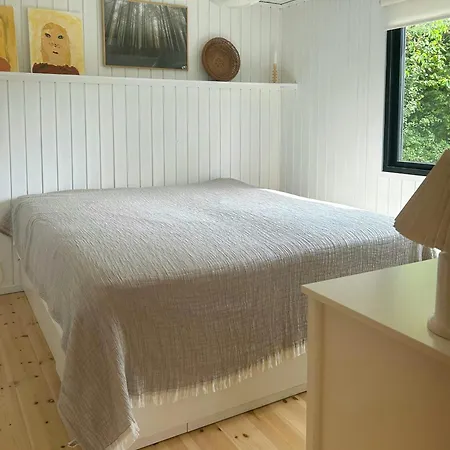 Сasa de vacaciones Charming Summer House Near