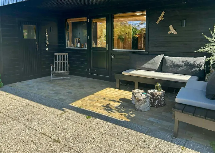 Charming Summer House Near * ジルレジェ